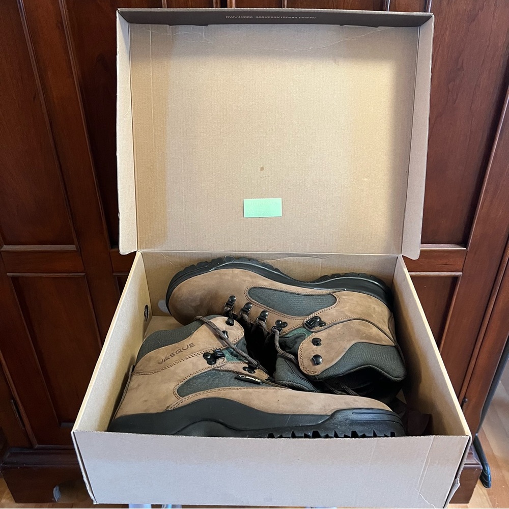 Vasque Clarion GTX Boot Brown NIB SZ11/44.5